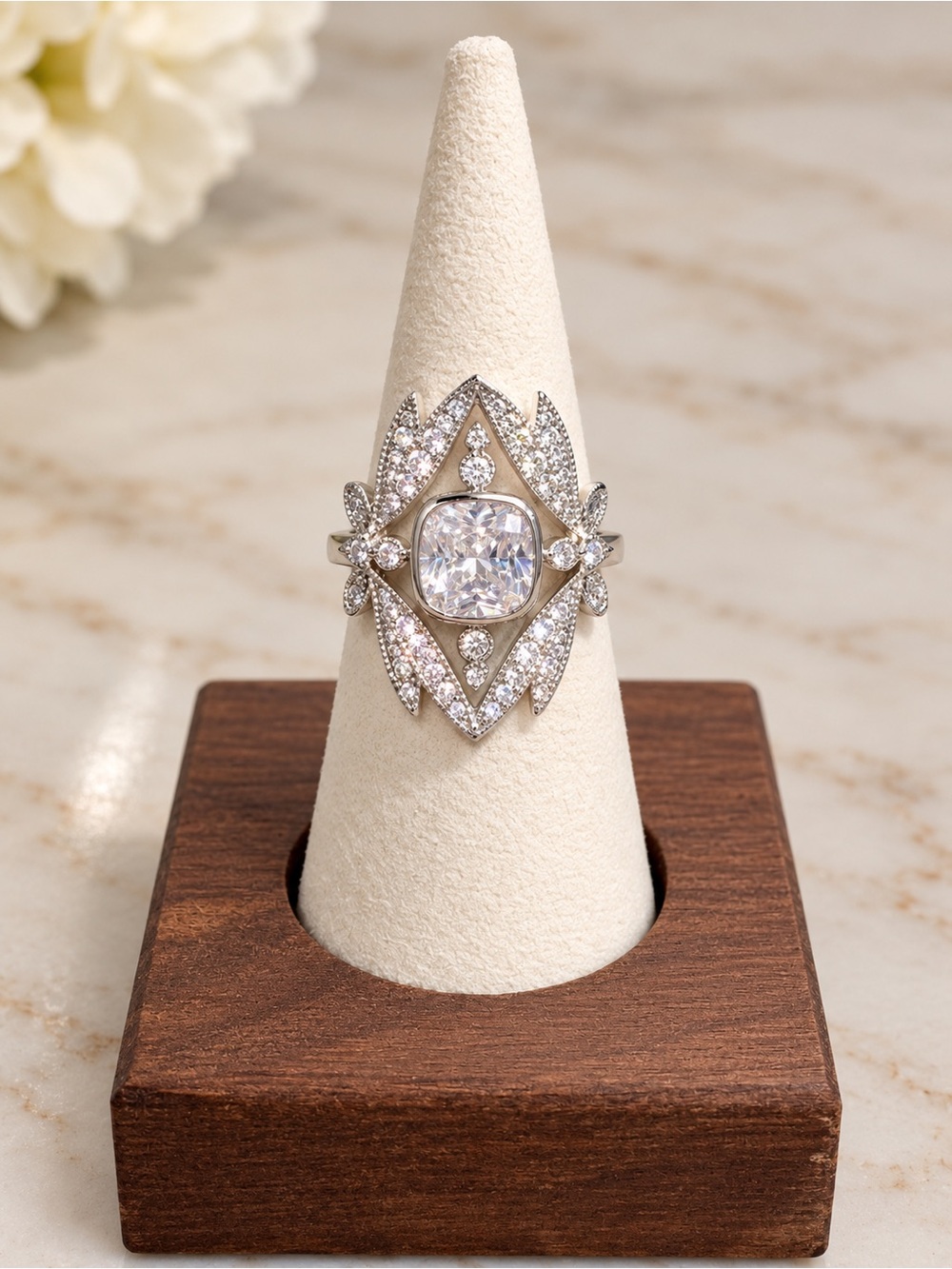 Art Nouveau Retro style Ring Sz 7